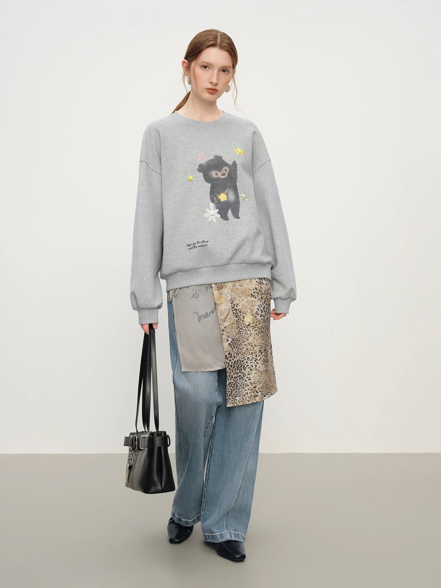 FSLE Korean Style Gray Teddy Bear Print Loose Round Neck Hoodie for Women Winter 2025 New Arrival Top Hoodies