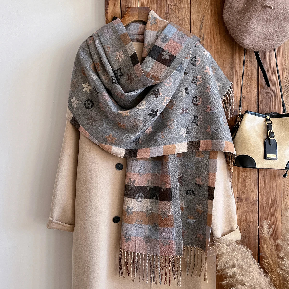 New Brand National Style Cashmere Scarf Winter Women Pashmina Shawls Warm Blanket Wraps Female Foulard Bandana Thick Scarves