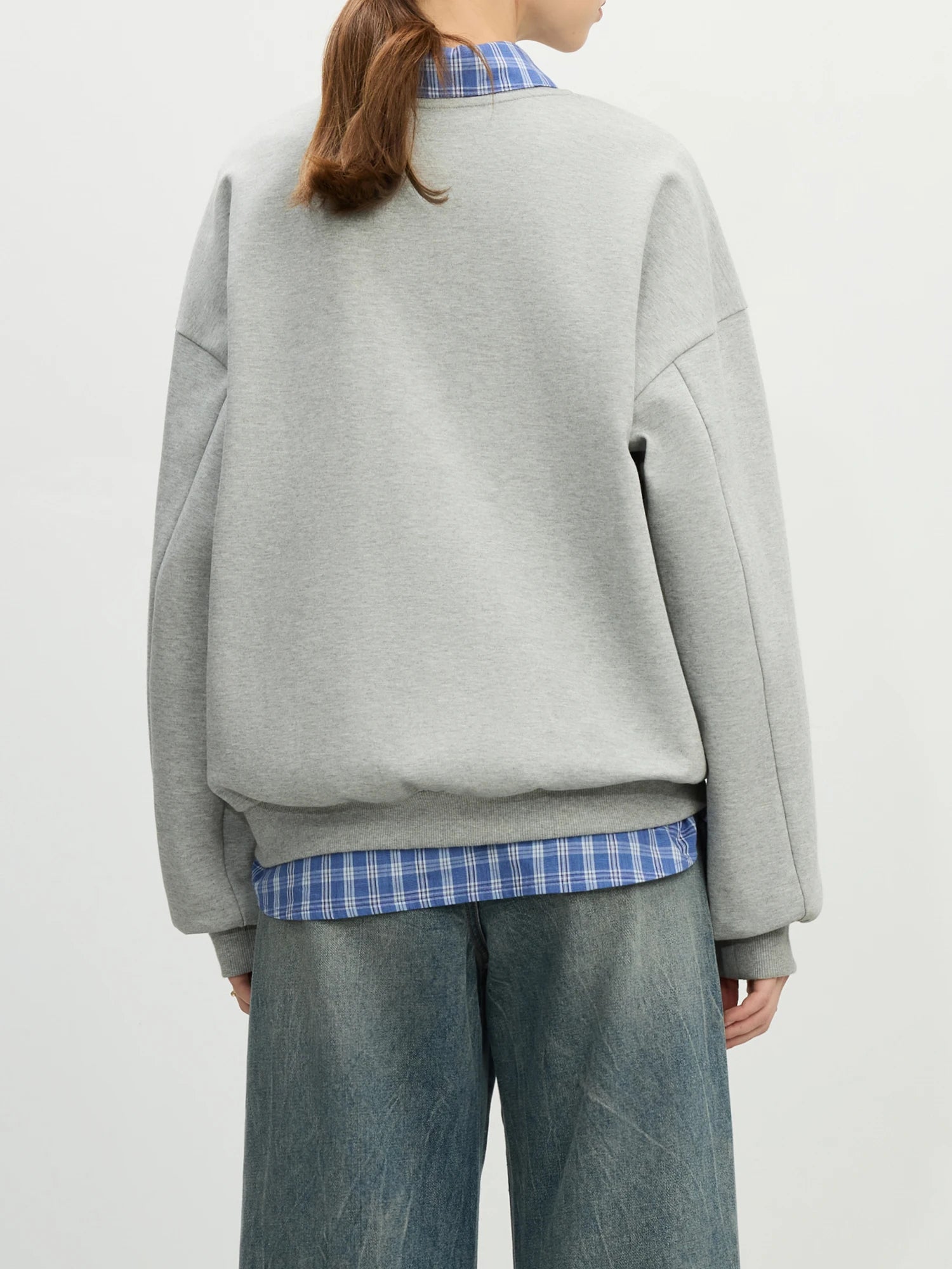 FSLE Grey Hoodless Round Neck Sweatshirt for Women 2025 Spring New Design All-match Casual Loose Top Chic Outfits 25FS11112