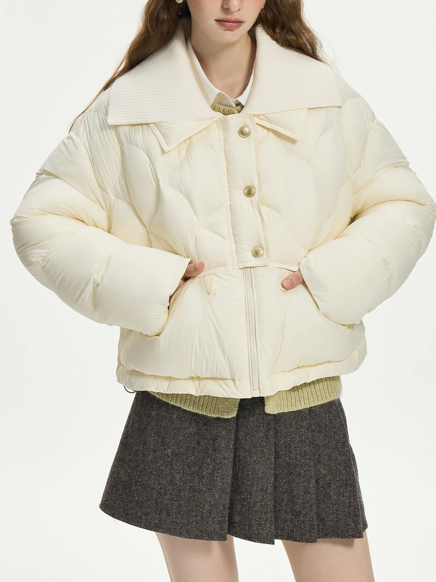 FSLE 126G Filling Amount Women Short Black Down Jackets Knit Neck Design Female Winter Lightweight Beige Down Coat 24FS14203