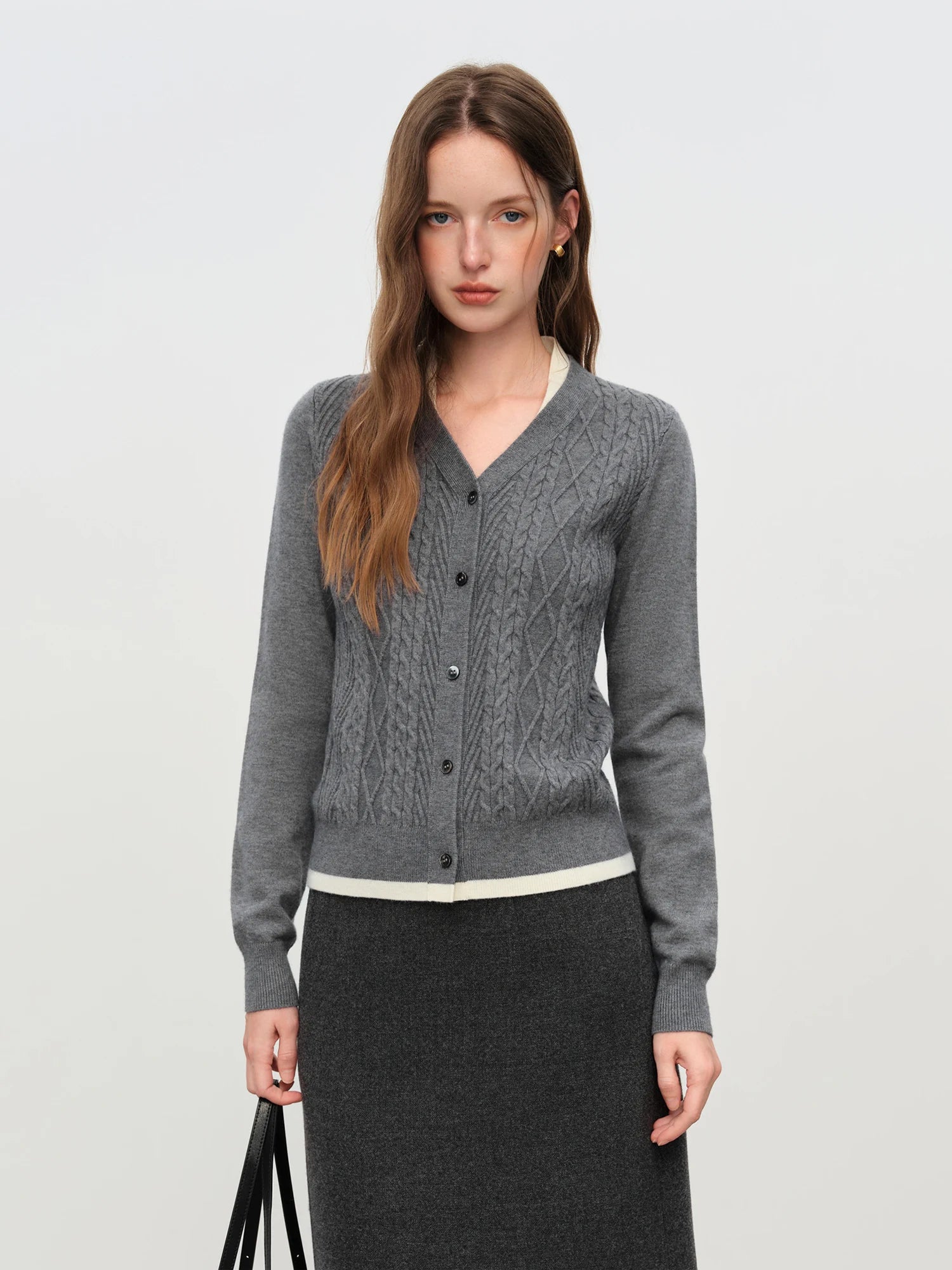 FSLE Fake Two-piece Cable-knitted Cardigan V-neck Slim Elastic Soft 2025 Winter New Korean Style Knitted Sweater Trendy