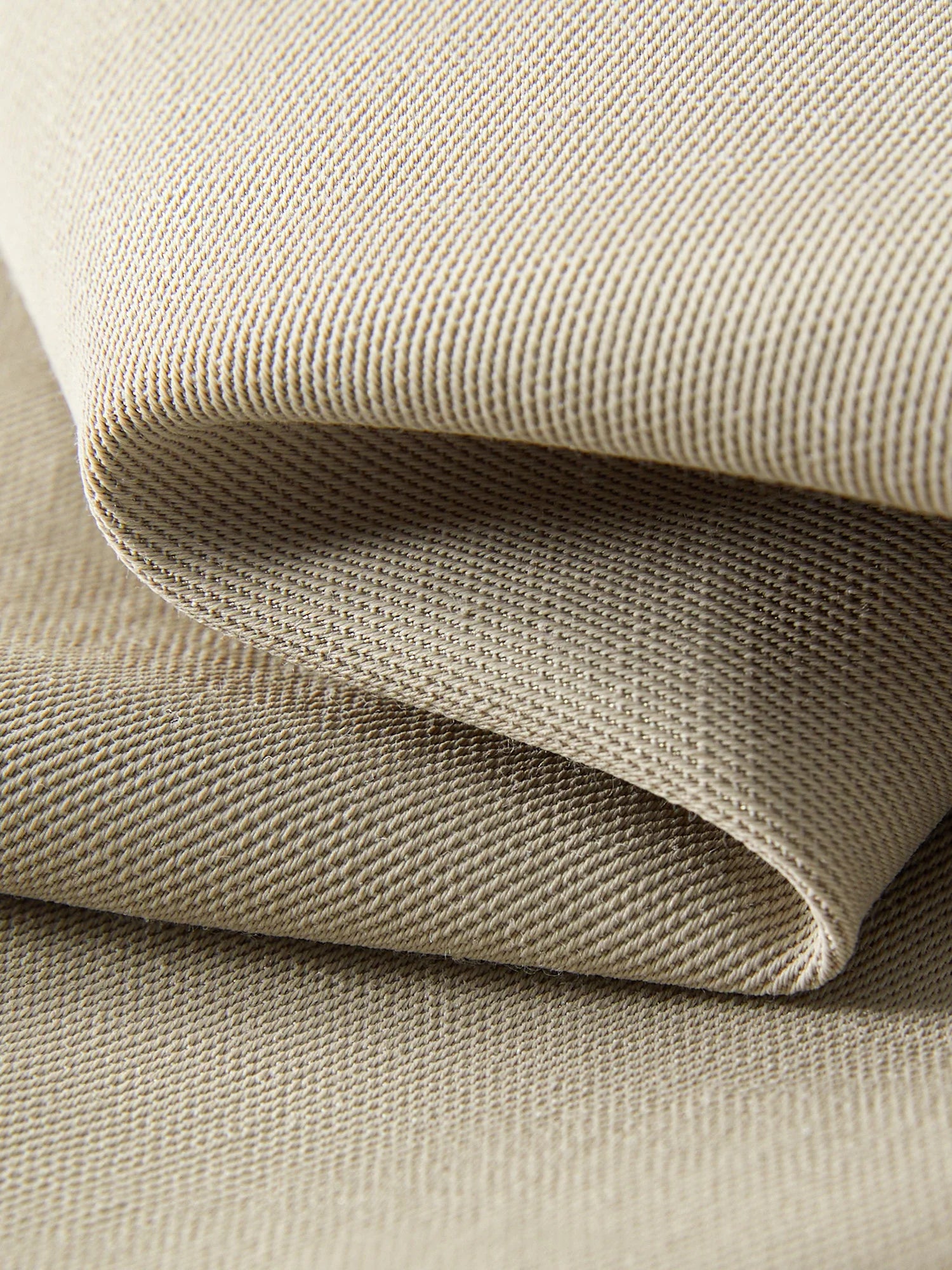 FSLE Women 2025 Summer New Style Design-Sensitive Asymmetric Workwear-Style Half Skirt for Commuting A-Line Mini Skirt 25FS12434