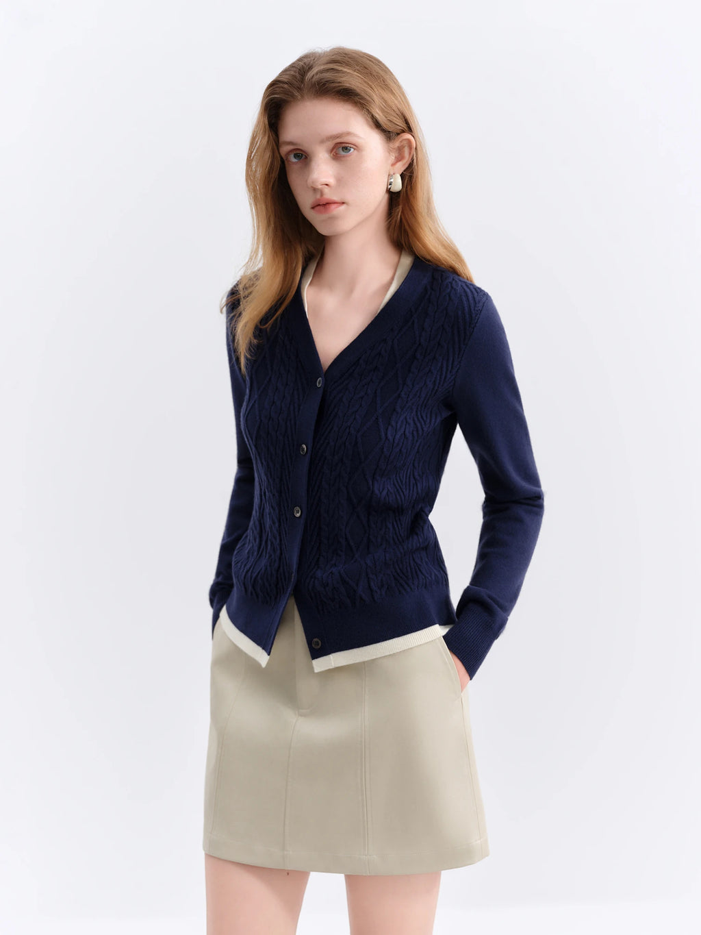 FSLE Fake Two-piece Cable-knitted Cardigan V-neck Slim Elastic Soft 2025 Winter New Korean Style Knitted Sweater Trendy