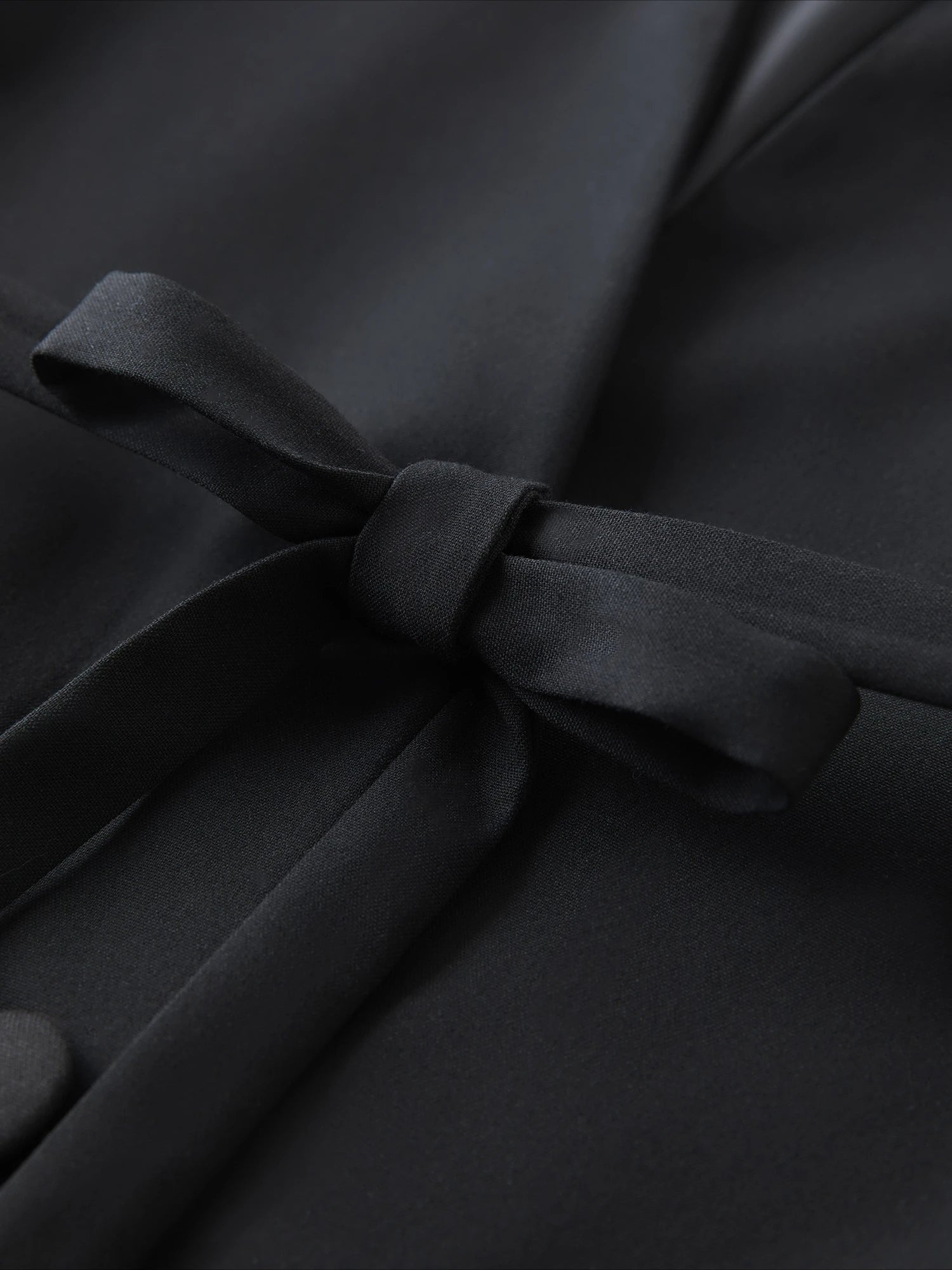 FSLE Elegant Collarless V-Neck Oversized Blazer with Sash for 2025 Autumn New Arrival Blazer Suits Coat 25FS13214