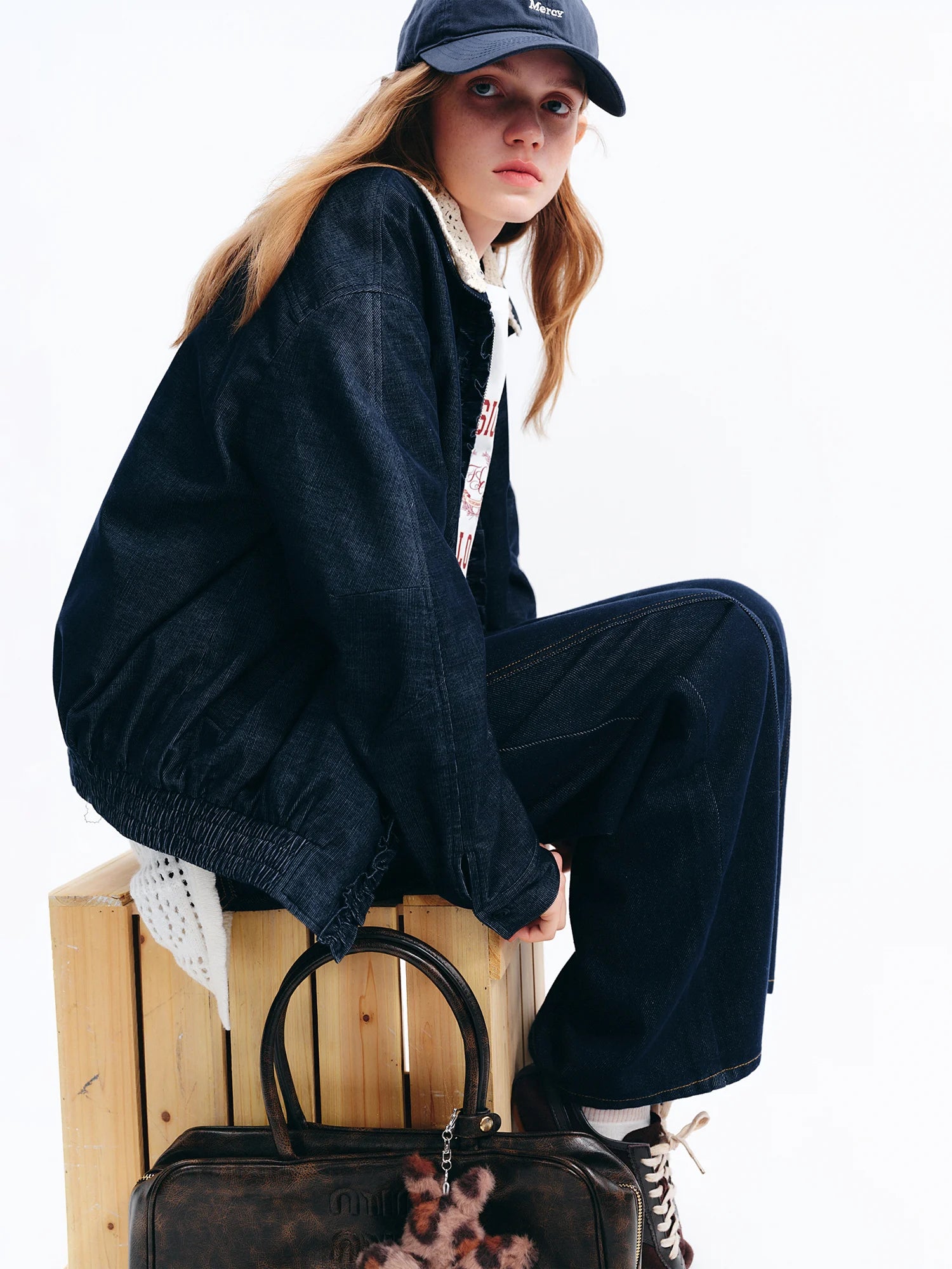 FSLE Stylish Vintage Denim Women's Detachable Lace Collar Jacket Winter 2025 New Design with Embroidery Short Coat Retro Coat