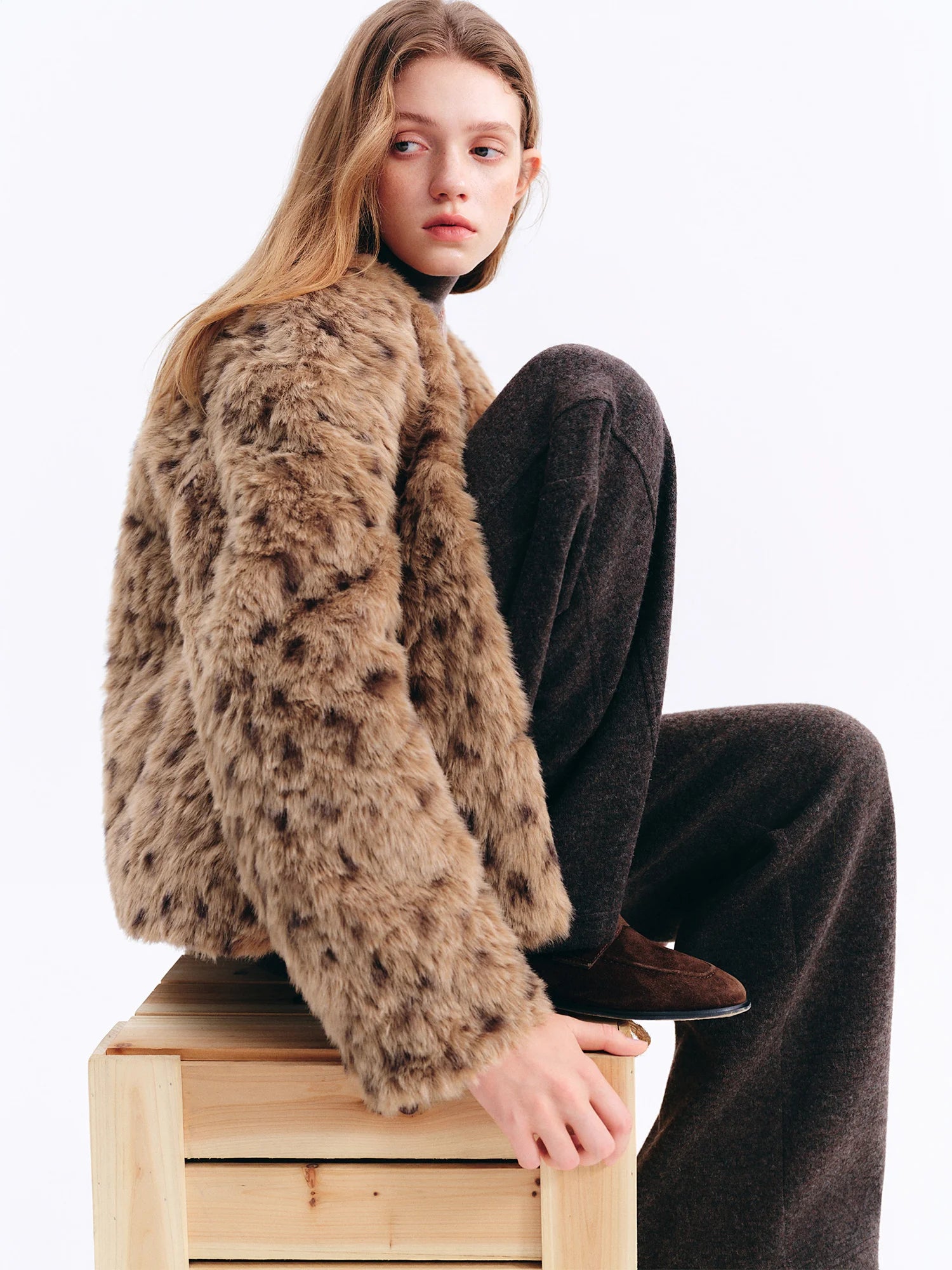 FSLE Chestnut Brown Leopard Print Women Faux Fur Stylish A-Line Trench Coat Fall Winter 2025 New Arrival Cozy Winter Essentials