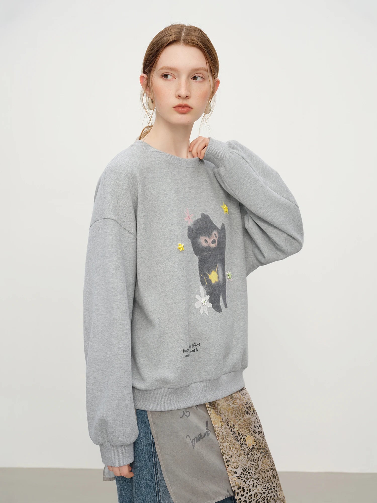 FSLE Korean Style Gray Teddy Bear Print Loose Round Neck Hoodie for Women Winter 2025 New Arrival Top Hoodies