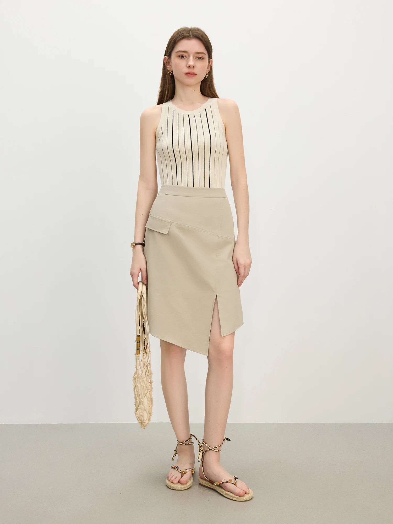 FSLE Women 2025 Summer New Style Design-Sensitive Asymmetric Workwear-Style Half Skirt for Commuting A-Line Mini Skirt 25FS12434